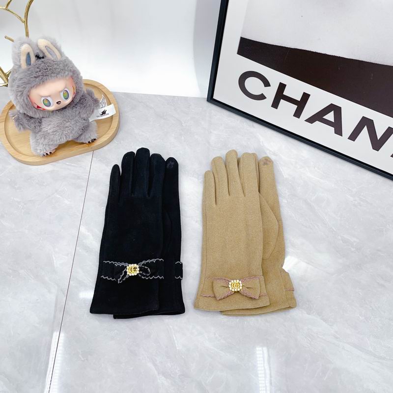 Gucci Gloves dx10